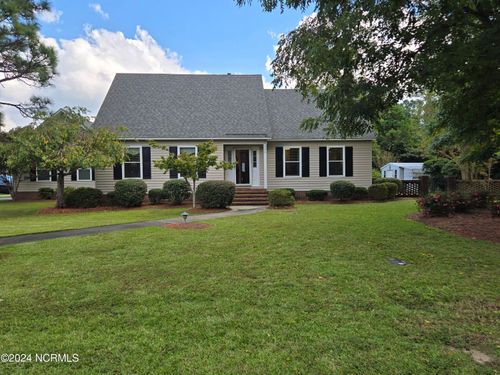 306 Pecan Ln, Laurinburg, NC, 28352-3400 | Card Image