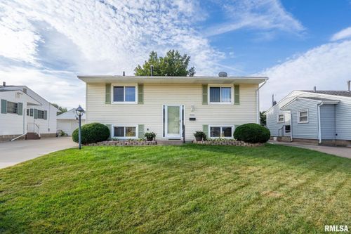 5000 44th Ave, Moline, IL, 61265-6750 | Card Image