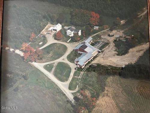 588 Juniper Swamp Rd, Shushan, NY, 12873-2904 | Card Image
