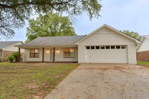 355 Navaho Trl, Conway, AR, 72032-4525 | Card Image