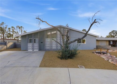 1617 N Mallard St, Las Vegas, NV, 89108-2452 | Card Image
