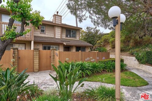 204-1575 Avenida Selva, Fullerton, CA, 92833-1551 | Card Image