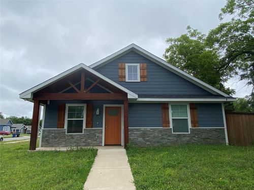 1004 S Armstrong Ave, Denison, TX, 75020-5054 | Card Image