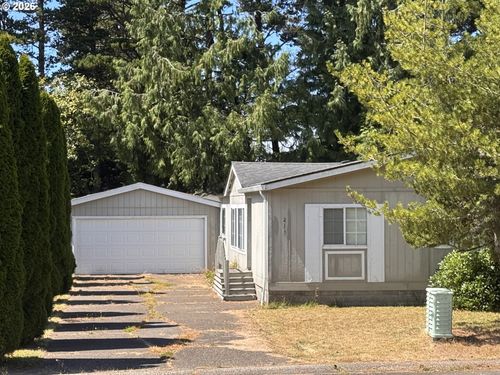 215 Se Anchor Ave, DepoeBay, OR, 97341 | Card Image