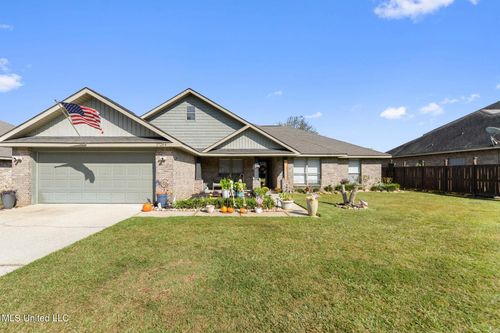 17264 Coventry Estates Blvd, D'Iberville, MS, 39540-3352 | Card Image