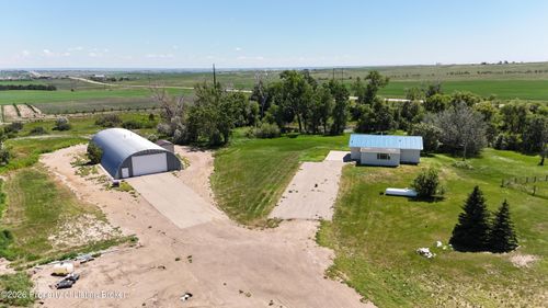14599 Highway 2, Williston, ND, 58801-9011 | Card Image