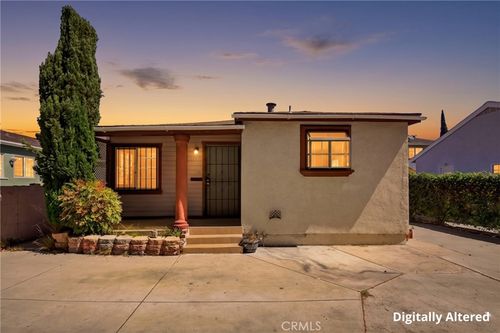2901 E 65th St, Long Beach, CA, 90805-3315 | Card Image
