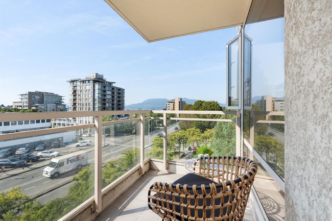 402 - 1590 W 8 Th Avenue, Condo with 3 bedrooms, 2 bathrooms and 2 parking in Vancouver BC | Image 35