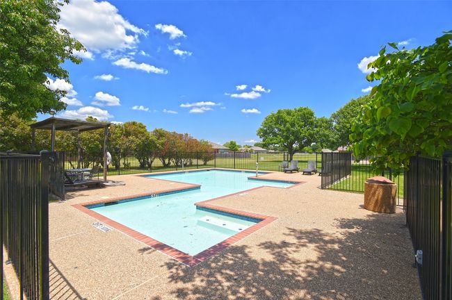 148 Cobblestone Row, House other with 3 bedrooms, 3 bathrooms and null parking in Denton TX | Image 32