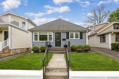 616 Forest Ave, Rye, NY, 10580-3346 | Card Image