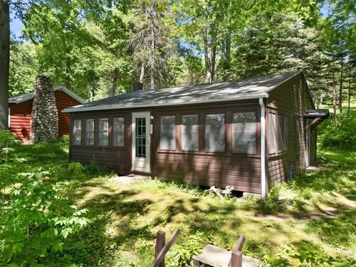 7527 Lake Bluff Rd, Wolcott, NY, 14590-9349 | Card Image