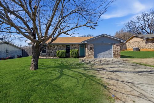 248 Gordon Dr, Azle, TX, 76020-4414 | Card Image