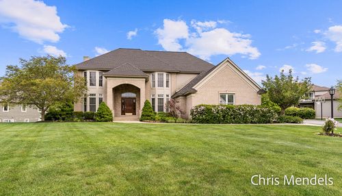 150 Bay Circle Dr, Holland, MI, 49424-6606 | Card Image
