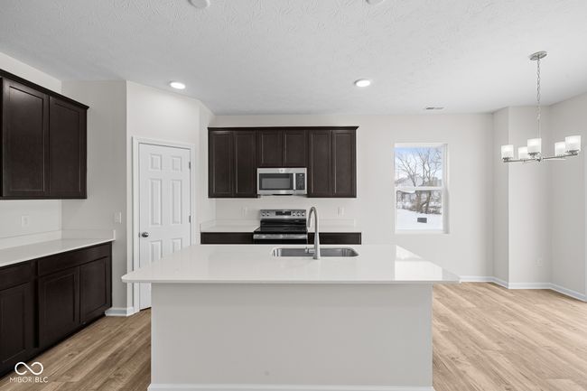 10109 Redwood Peak Ln, House other with 3 bedrooms, 2 bathrooms and null parking in Indianapolis IN | Image 6