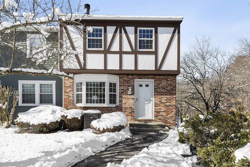 71-71 Prescott Dr, North Chelmsford, MA, 01863-1942 | Card Image