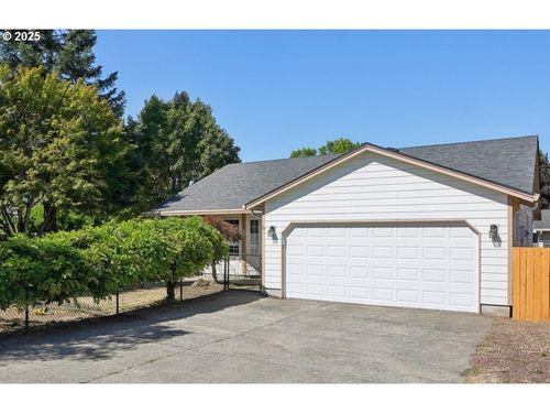9313 Ne 82nd Cir, Vancouver, WA, 98662-2818 | Card Image