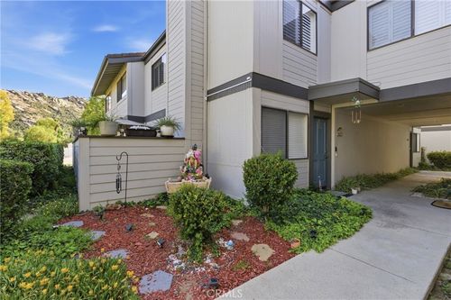 unit-4-6443 Stoney View Ln, Simi Valley, CA, 93063-6420 | Card Image