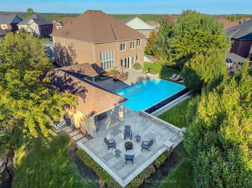 22 James Bowman Crt, Nobleton, ON, L7B0A2 | Card Image