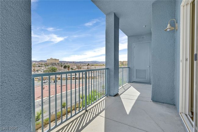 428 - 62 E Serene Ave, Condo with 2 bedrooms, 2 bathrooms and null parking in Las Vegas NV | Image 7