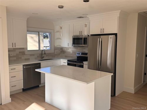 143 Belle Ave, Ronkonkoma, NY, 11779-4953 | Card Image