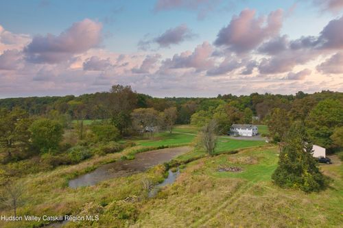 315 Pine Bush Rd, Stone Ridge, NY, 12484-5822 | Card Image