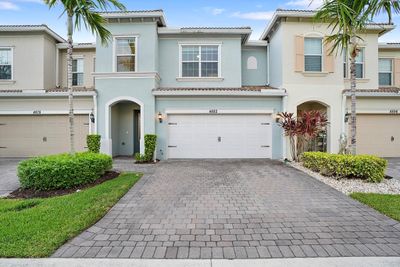 4882 Greenway Dr, Townhouse with 3 bedrooms, 2 bathrooms and null parking in Hollywood FL | Image 1