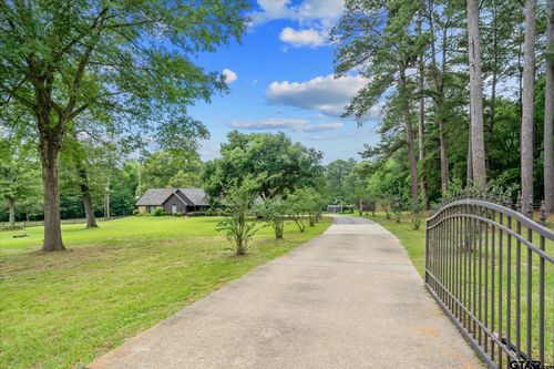 15246 7 League Rd, Tyler, TX, 75703-6946 | Card Image