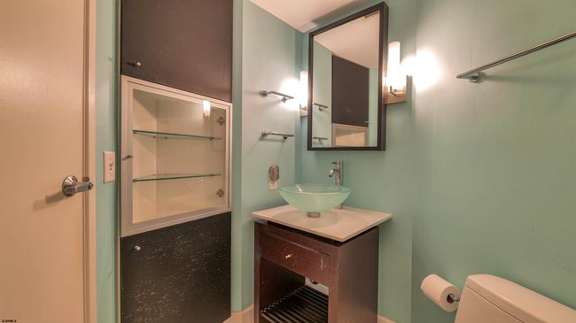 526 Pacific Ave, Condo with 2 bedrooms, 2 bathrooms and null parking in Atlantic City NJ | Image 25
