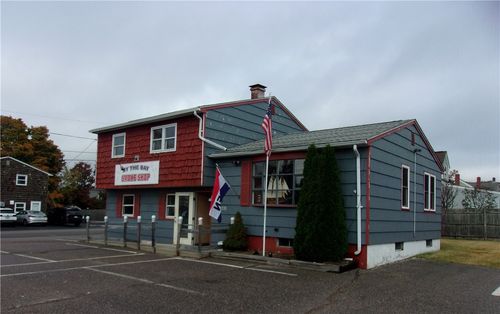 191 Airport Rd, Warwick, RI, 02889-1030 | Card Image