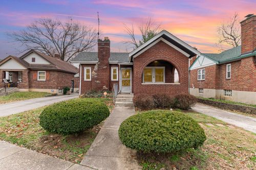 1933 Lawn Ave, Cincinnati, OH, 45237-6125 | Card Image