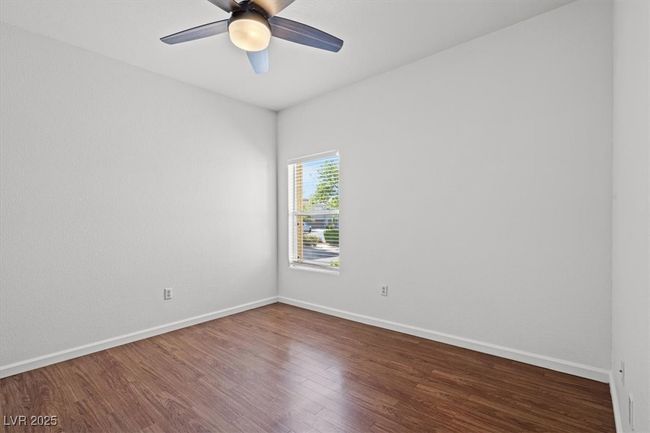 Spacious secondary bedroom. | Image 27