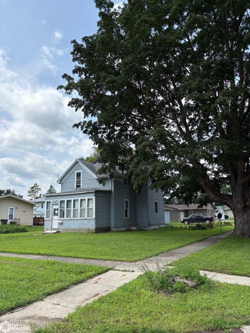 1701 Palmer St, Emmetsburg, IA, 50536-2058 | Card Image