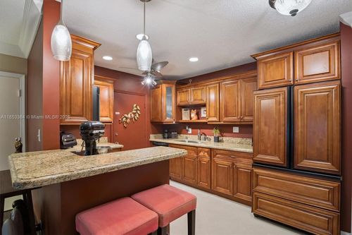 apt-802-5900 Ne 22nd Way, Fort Lauderdale, FL, 33308-2639 | Card Image