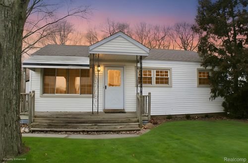 2099 Van Courtland Dr, Troy, MI, 48083-1884 | Card Image