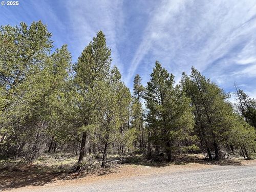 15942 Leslie Dr, LaPine, OR, 97739 | Card Image