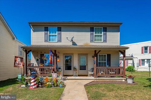 829 Rose Hill Ave, HAGERSTOWN, MD, 21740-6457 | Card Image