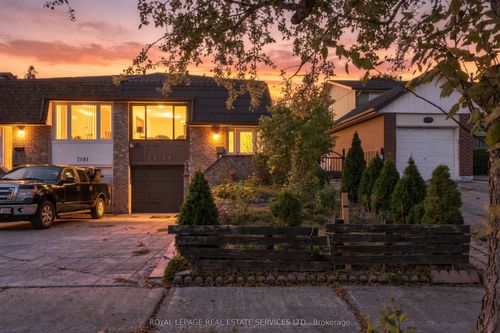 7179 Delmonte Cres, Mississauga, ON, L4T3L4 | Card Image