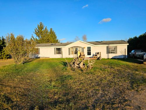9156 50th Ave, Evart, MI, 49631-8112 | Card Image