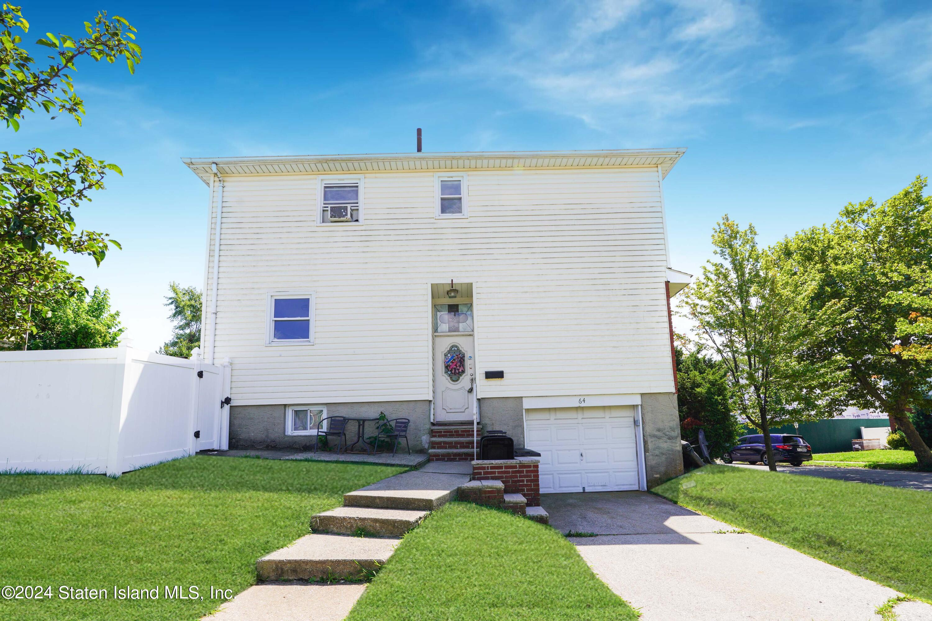 Stanley Cir, Staten Island, NY 10308