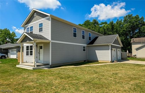 246 Columbine Ave, Akron, OH, 44312-2959 | Card Image