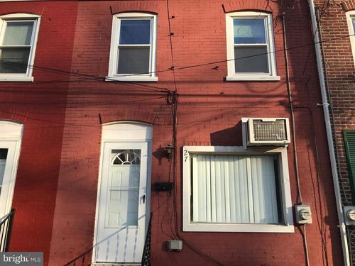 27 Upland Ave, Upland, PA, 19015-2426 | Card Image
