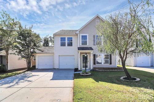 15705 Lakepoint Forest Dr, Charlotte, NC, 28278-7617 | Card Image
