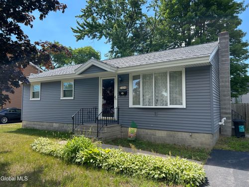 1684 Roma, Schenectady, NY, 12306 | Card Image