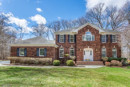 5 Heritage Ct, Randolph, NJ, 07869-3533 | Card Image