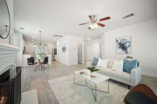 206 Skinner, House other with 3 bedrooms, 3 bathrooms and 4 parking in Kyle TX | Image 15