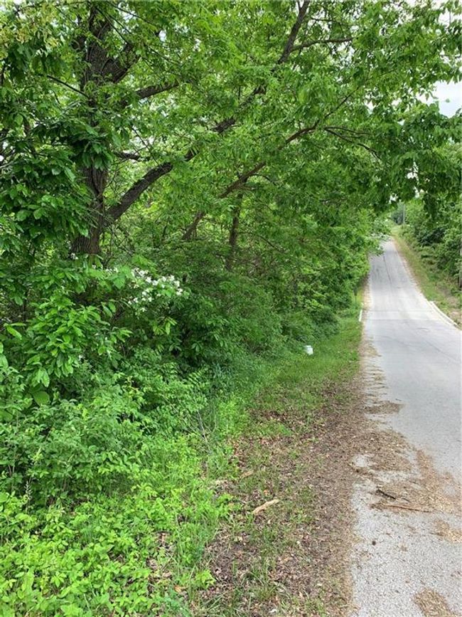 416 S Sugar Creek Blvd, Home with 0 bedrooms, 0 bathrooms and null parking in Sugar Creek MO | Image 7