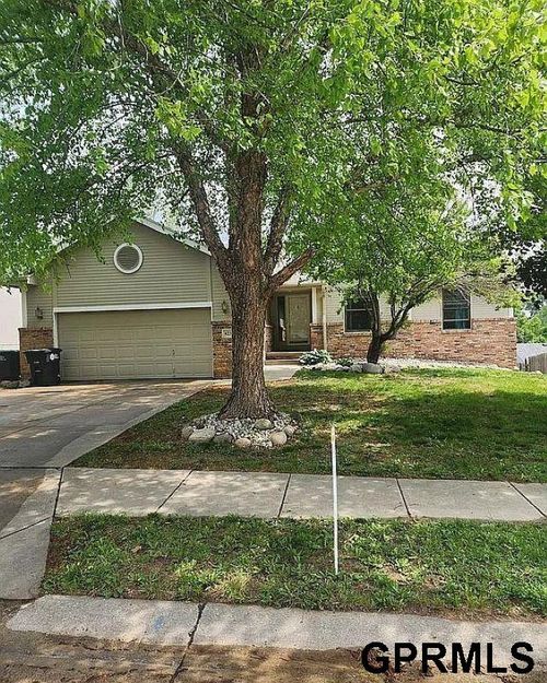 8231 Clay Street, Omaha, NE, 68122 | Card Image