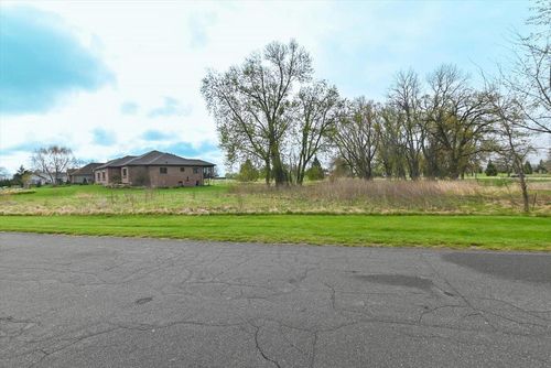 L17 Eldon Way, Albion, WI, 53534 | Card Image