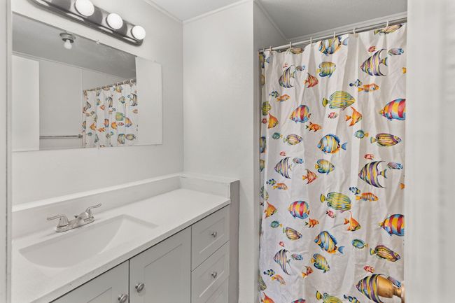 hall bath | Image 17