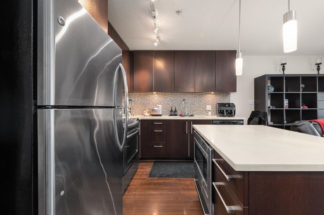 307 - 15795 Croydon Dr, Condo with 1 bedrooms, 1 bathrooms and 1 parking in Surrey BC | Image 10